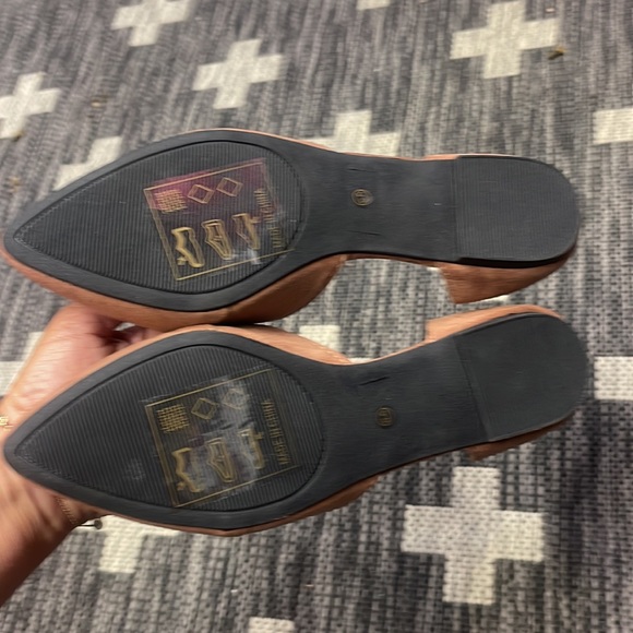 BNWT Shein Size 6 1/2 Shoes Brown - Picture 2 of 2